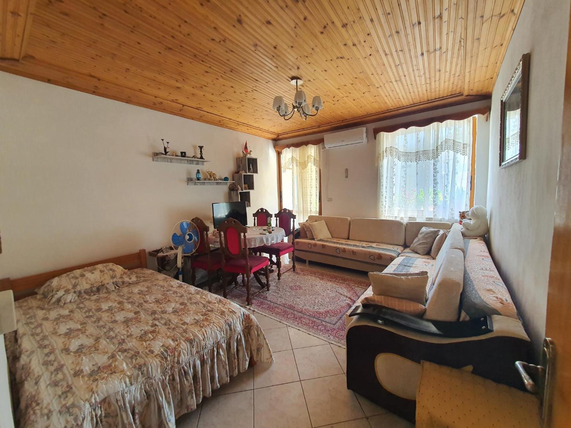 Hida Guest House Гірокастра Екстер'єр фото